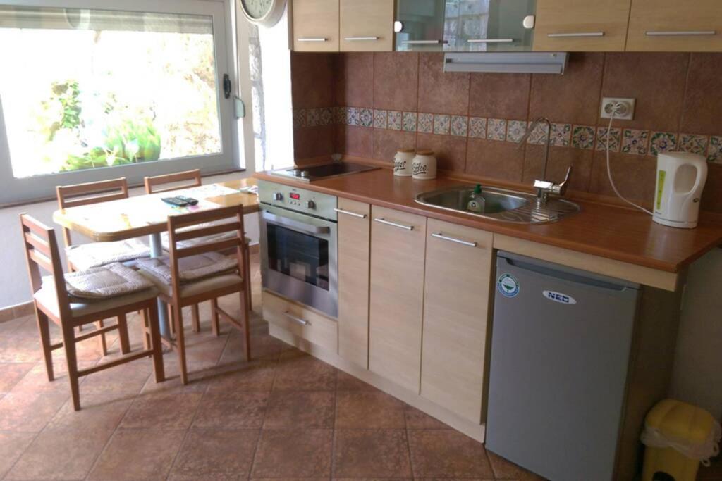 Garden Apartment- Near Sea 2 Dobrota Esterno foto